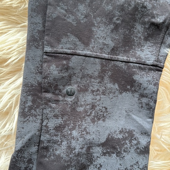 Lululemon joggers pants, size S - Picture 8 of 8